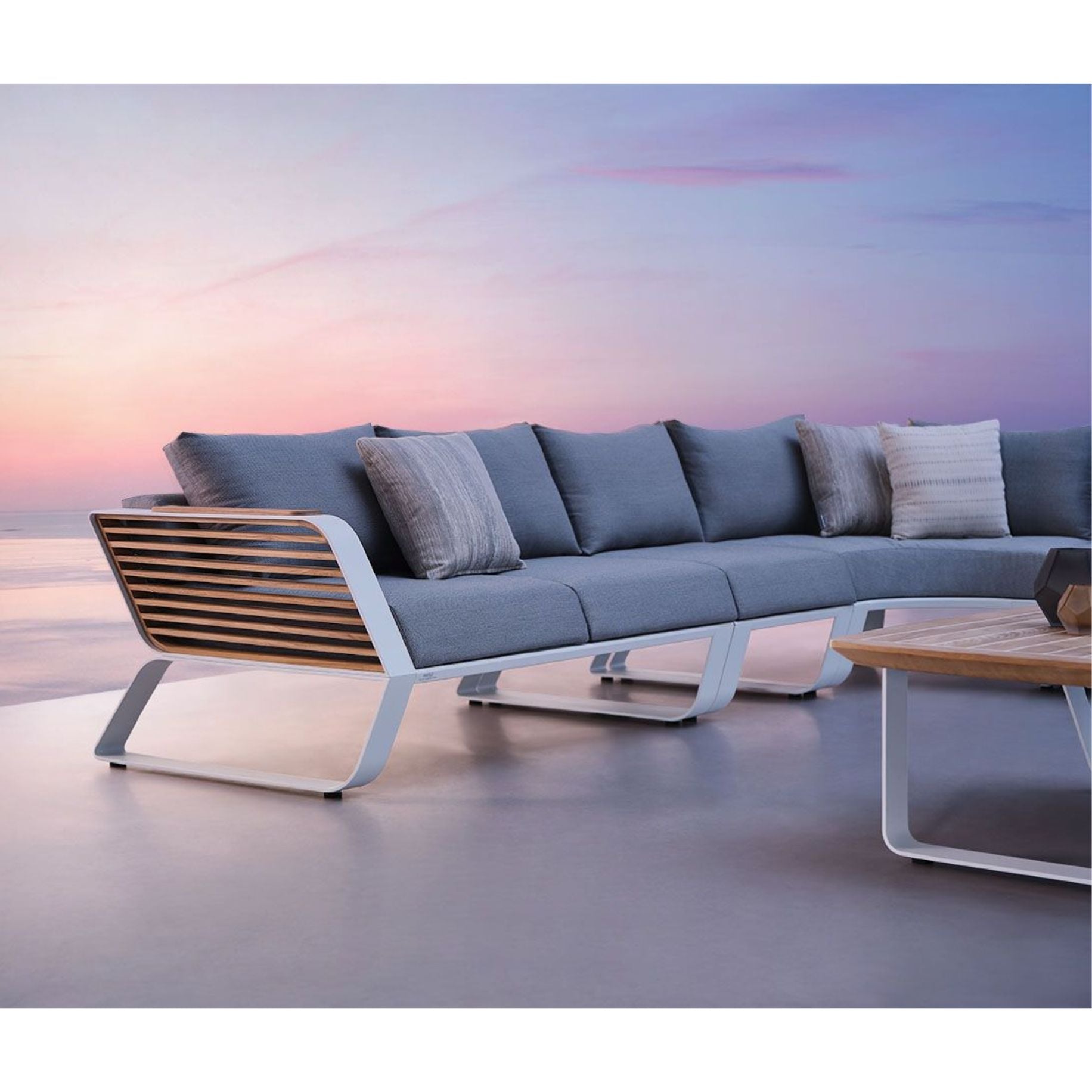 Ecklounges