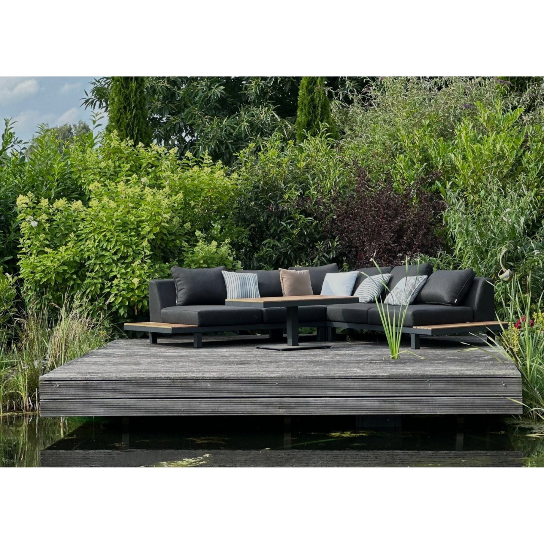 Polo Ecklounge M Set inkl. höhenverstellbarem Tisch