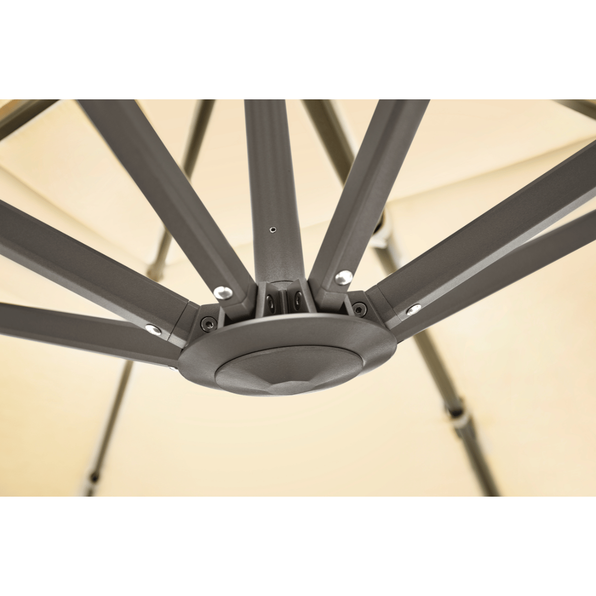 Levia Sonnenschirm by Pininfarina