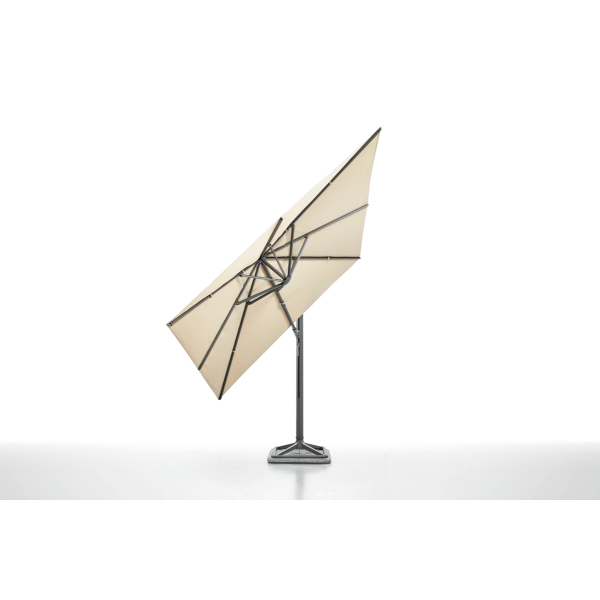 Levia Sonnenschirm by Pininfarina