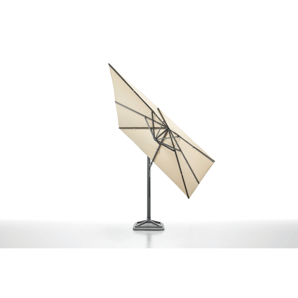 Levia Sonnenschirm by Pininfarina